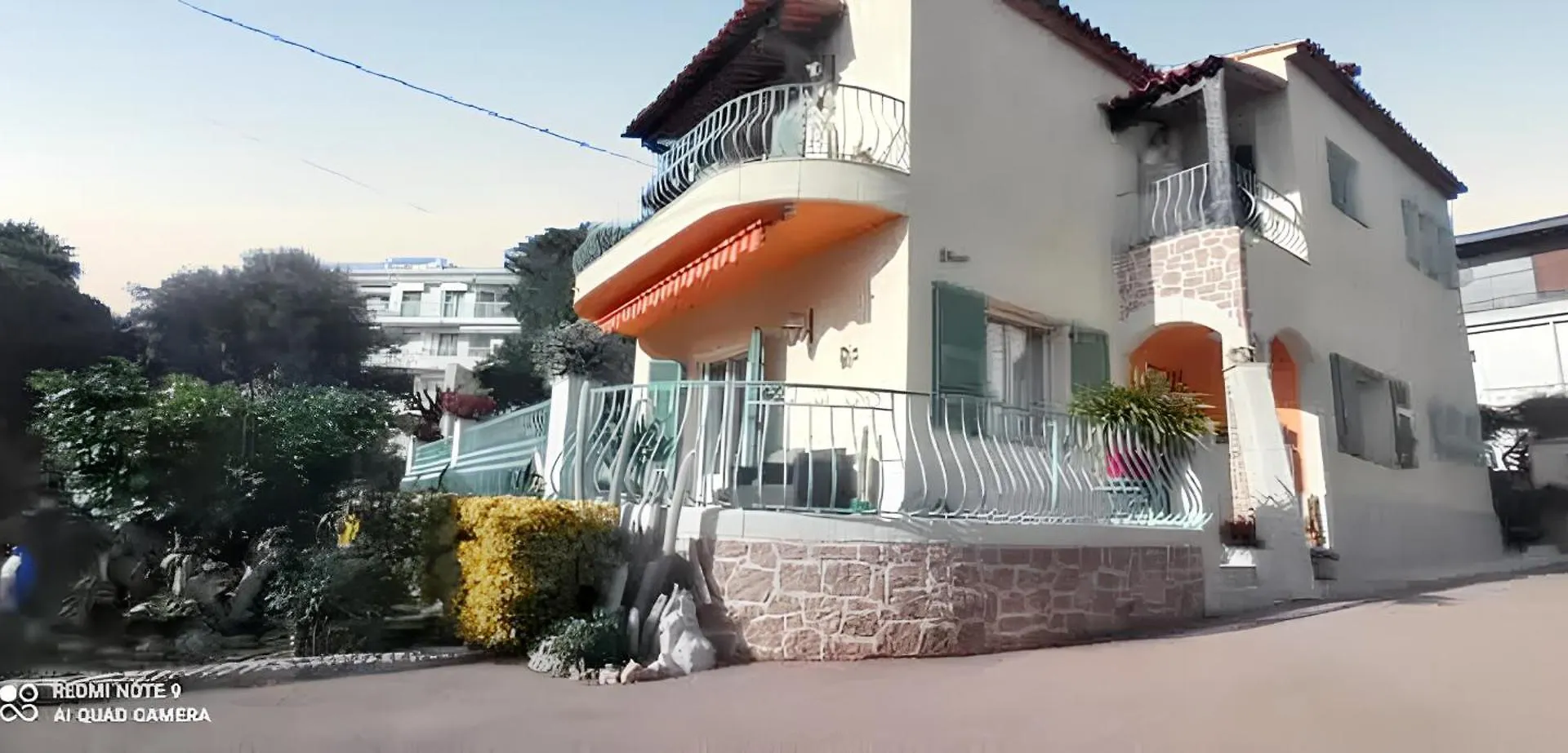 Maison Accueillante A Saint-Laurent-Du-Var Avec Jardin